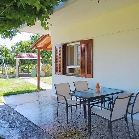 Etherio Apartment Makrygialos